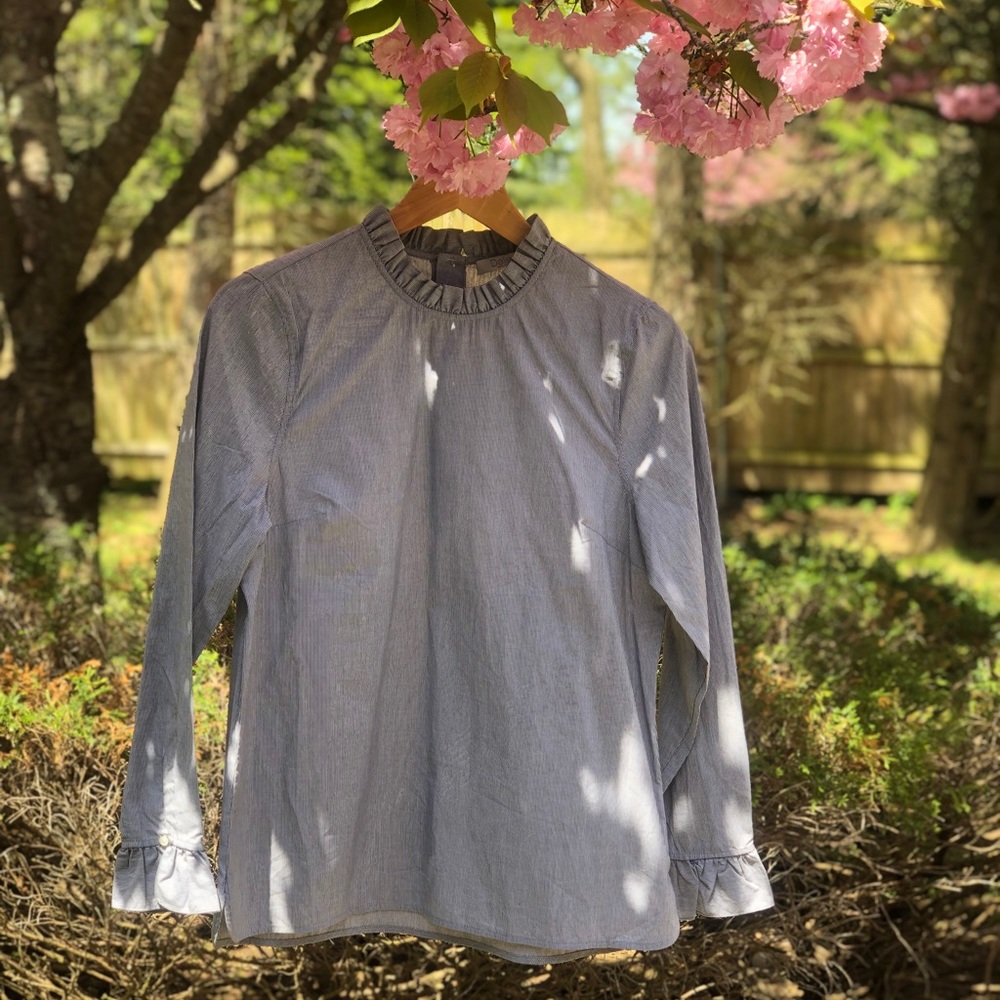 🎉NEW RUFFLE STUNNER SHIRT🎉.